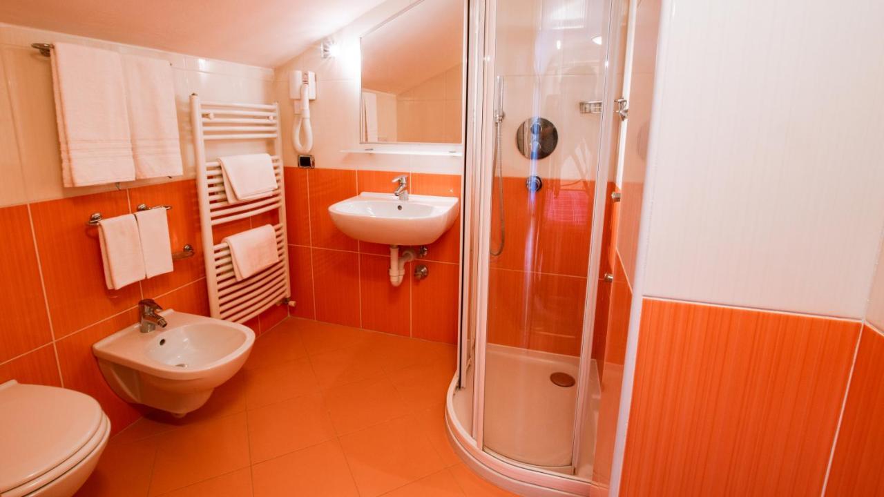 Hotel Bellevue Canazei Esterno foto
